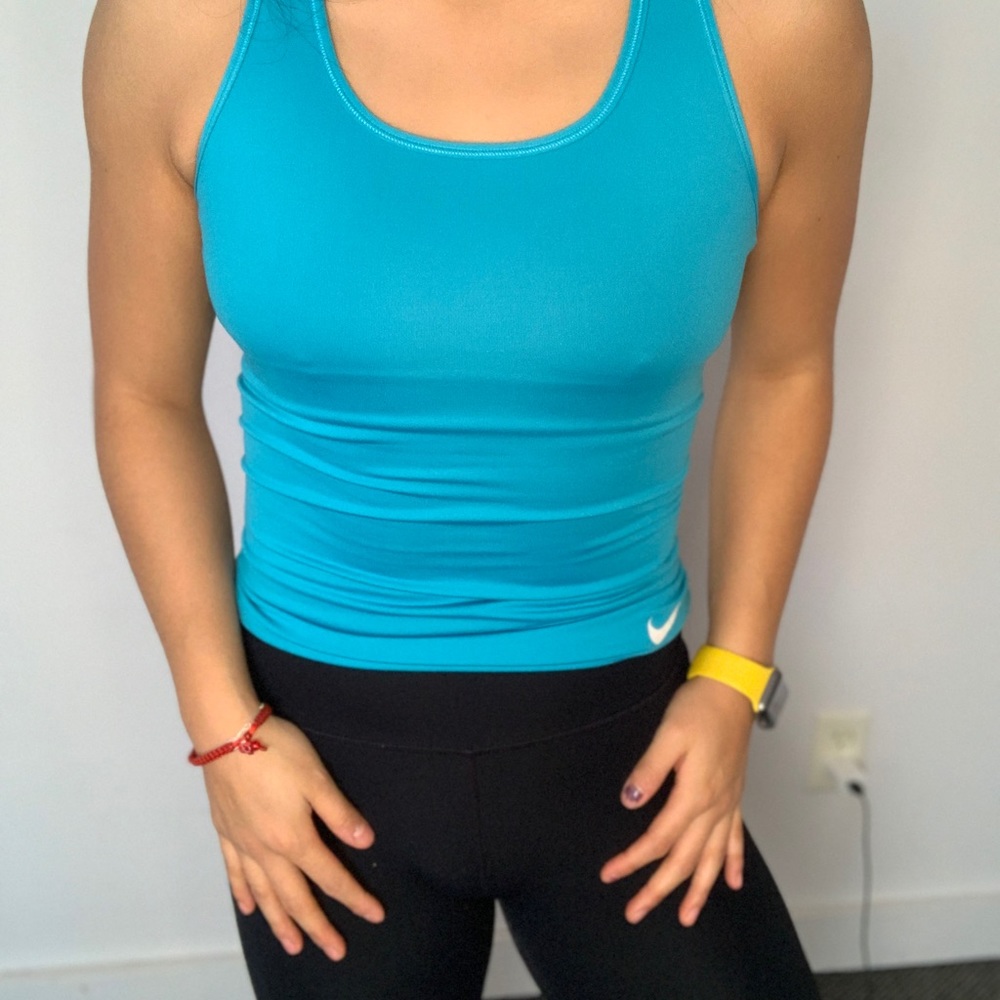 Nike fit dry tank w/shelf bra built in blue